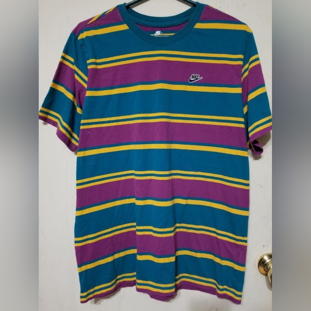 NIKE Sportswear Short Sleeve Striped T-Shirt (Green) Mens Size large